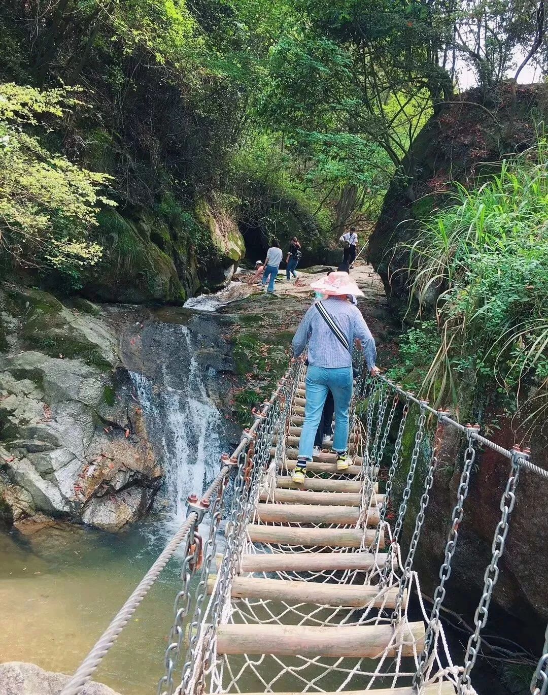 平江碧龙峡景区 杜甫祠堂一日游