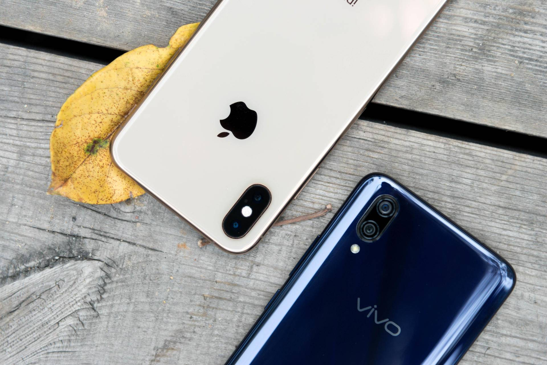 vivo x23和iphone xs,谁才是手机颜值的科代表