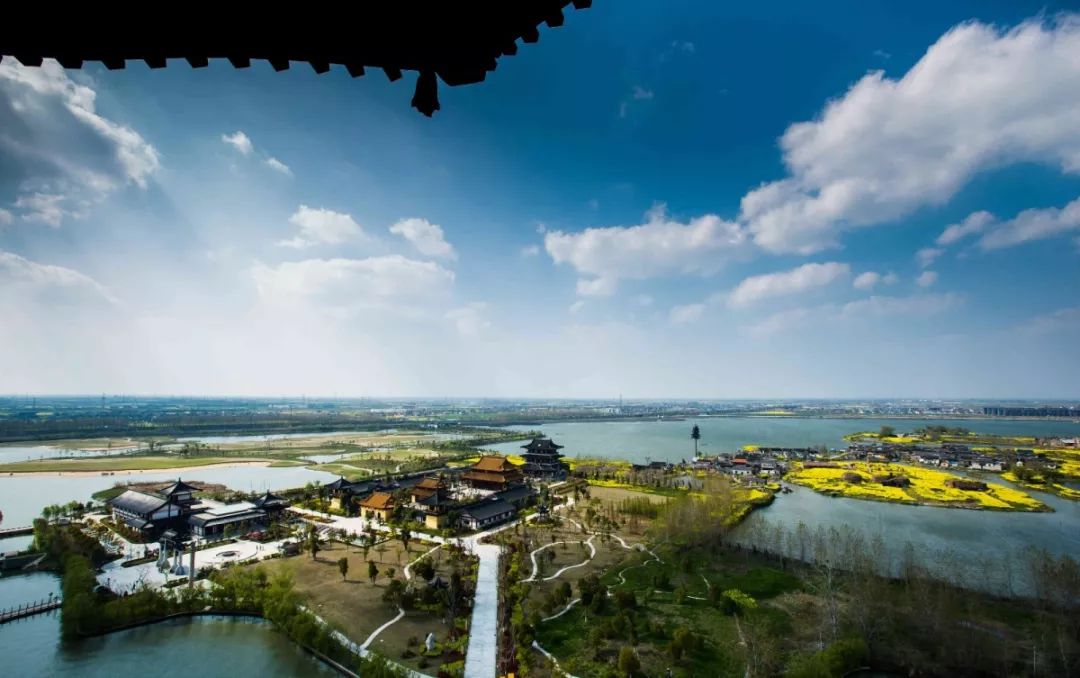 泰州本地市民持有文旅泰美卡,可免费游览凤城河风景区十个景点(望海楼