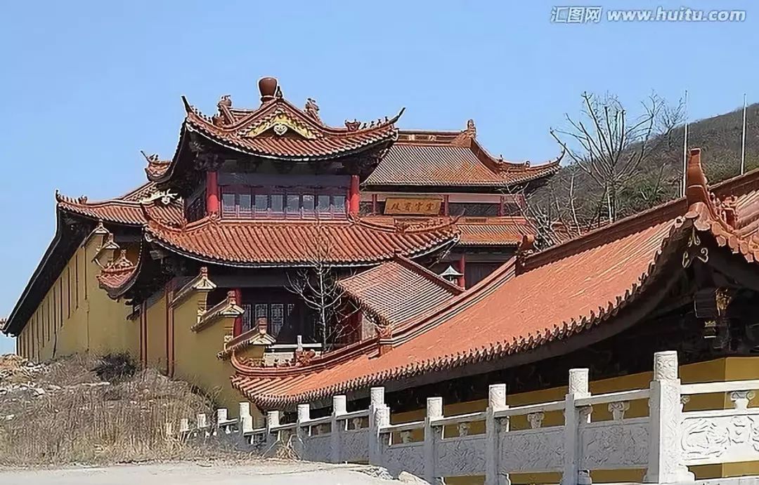 郑碧丽拜访龙台寺