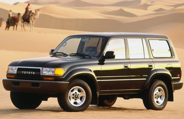 最早沙漠王子这个叫法,就是指丰田lc80,4500排量,九十年代初的车型.