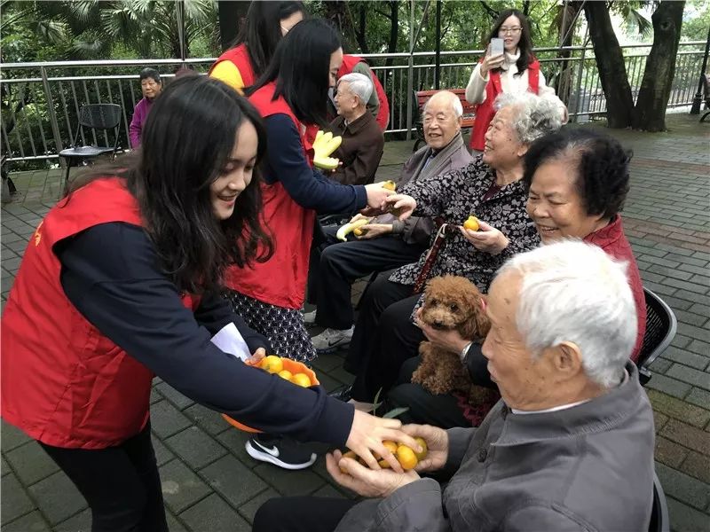 九九重阳日 有"志"青年敬老情 ——渝中青年走进干休所志愿服务活动