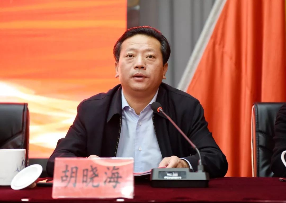 南昌县委书记胡晓海致辞南昌市副市长龙国英讲话上午10点,签约暨揭牌