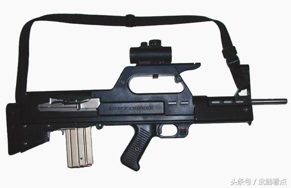 军事丨无托式mini-14/30步枪,外观太像国产95式步枪了