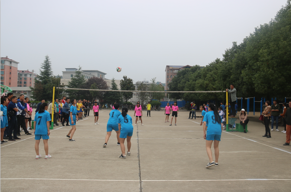 邵阳县2018年中学生排球运动会在石齐学校落下帷幕