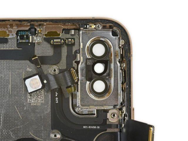 iPhone XS MAX被拆開，看看裡面你就知道值不值一萬多塊錢了？ 科技 第5張