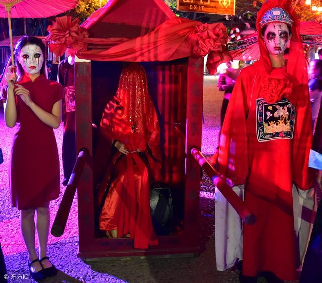 万圣节将至,东莞某景区推出与"鬼新娘"拜堂体验项目