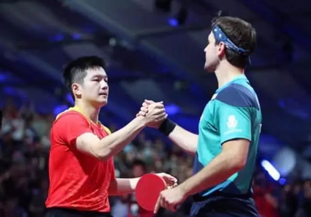 世界排名的21岁国乒小将樊振东4-1战胜37岁的德国老将波尔,个人第