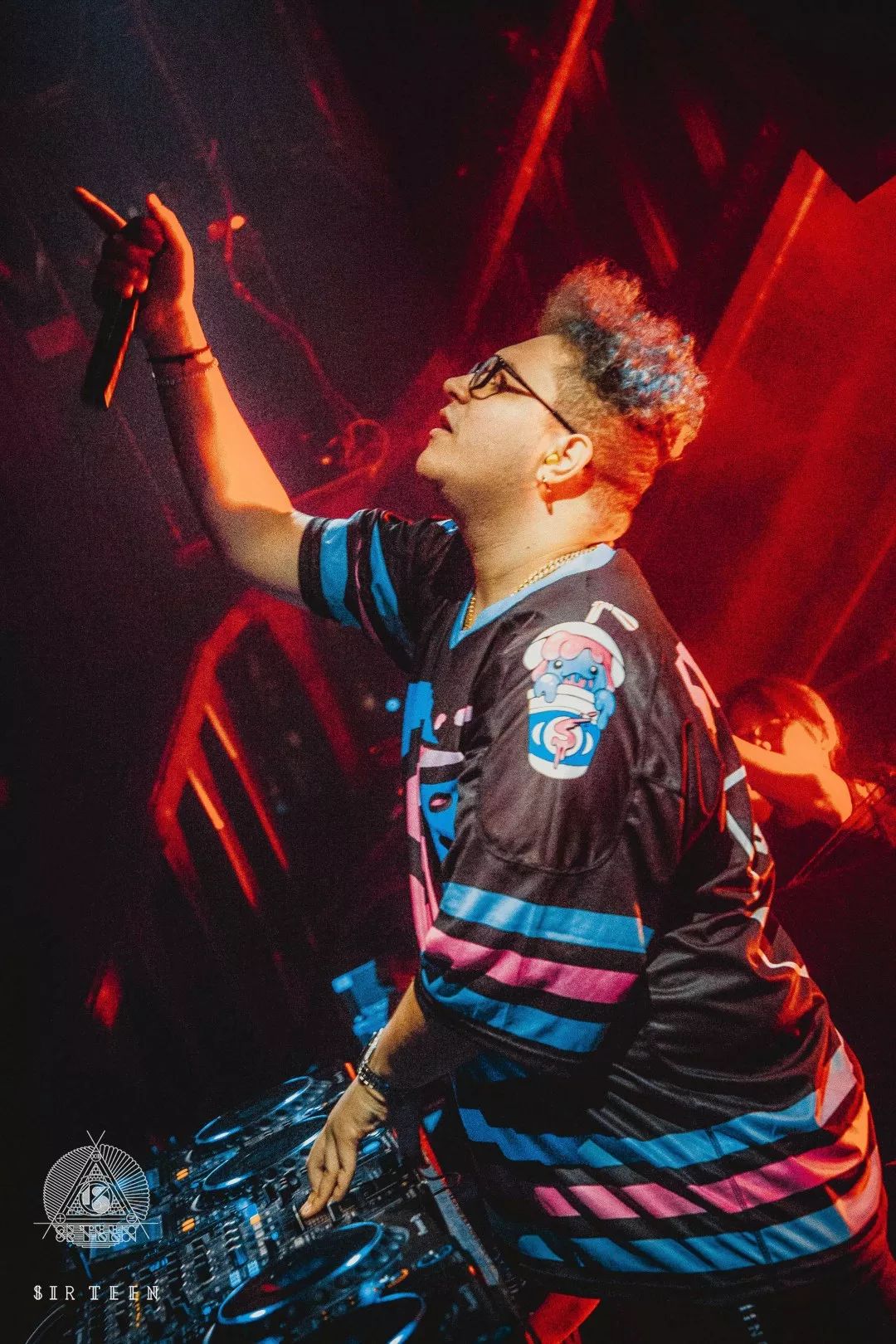 slushii review | 就算不上百大榜你不也照样爱他的音乐吗