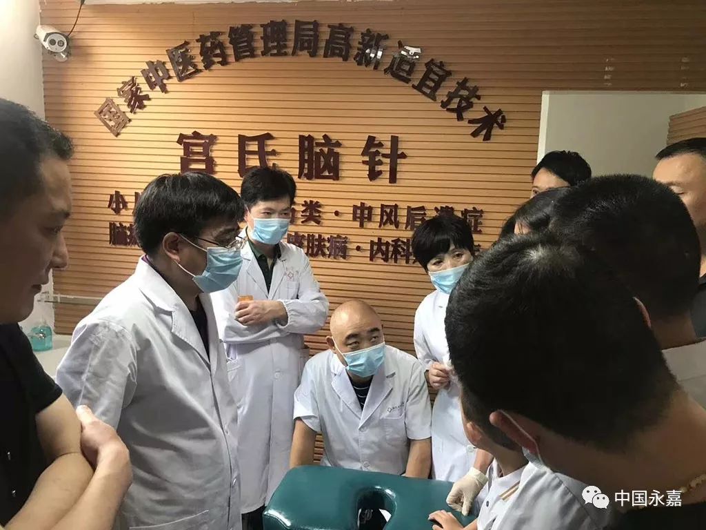 宫教授从事临床二十余年,宫氏脑针疗法有十余万例临床案例,并于2017年