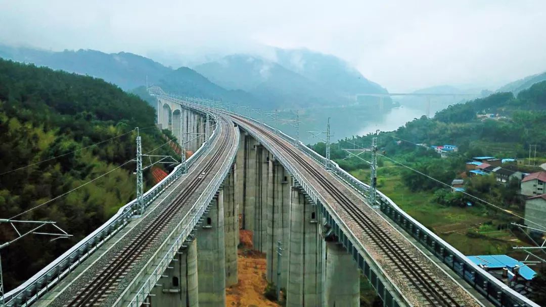 跨越峰福铁路,闽江和朱熹路