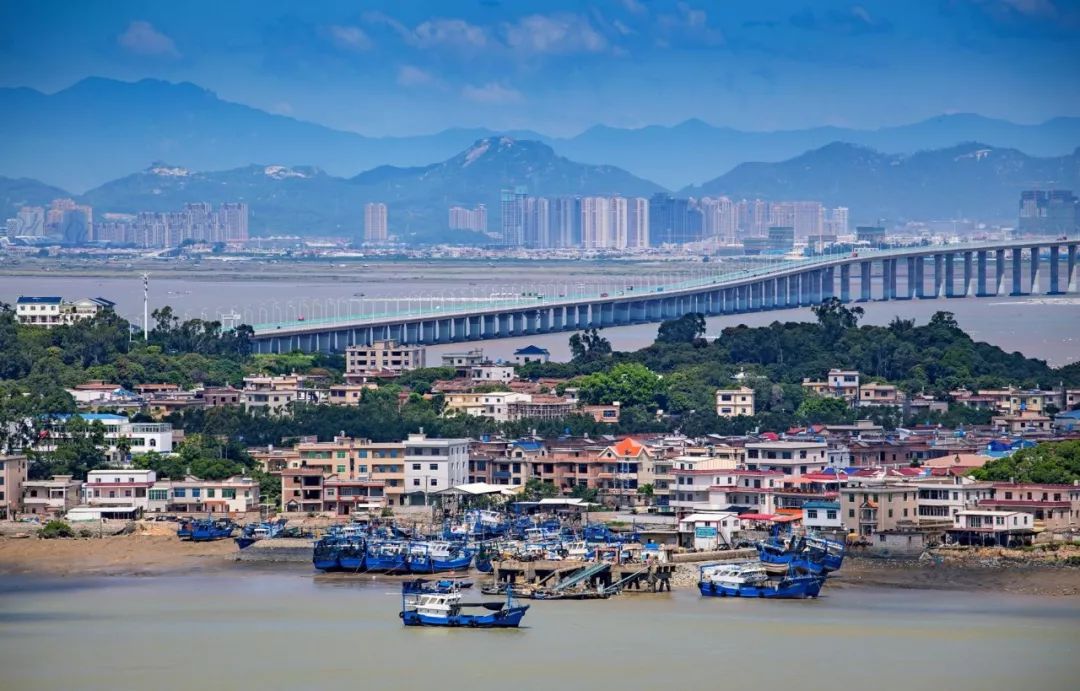 摄影外拍 | 探访漳州港桥头堡,晟势南湾1号