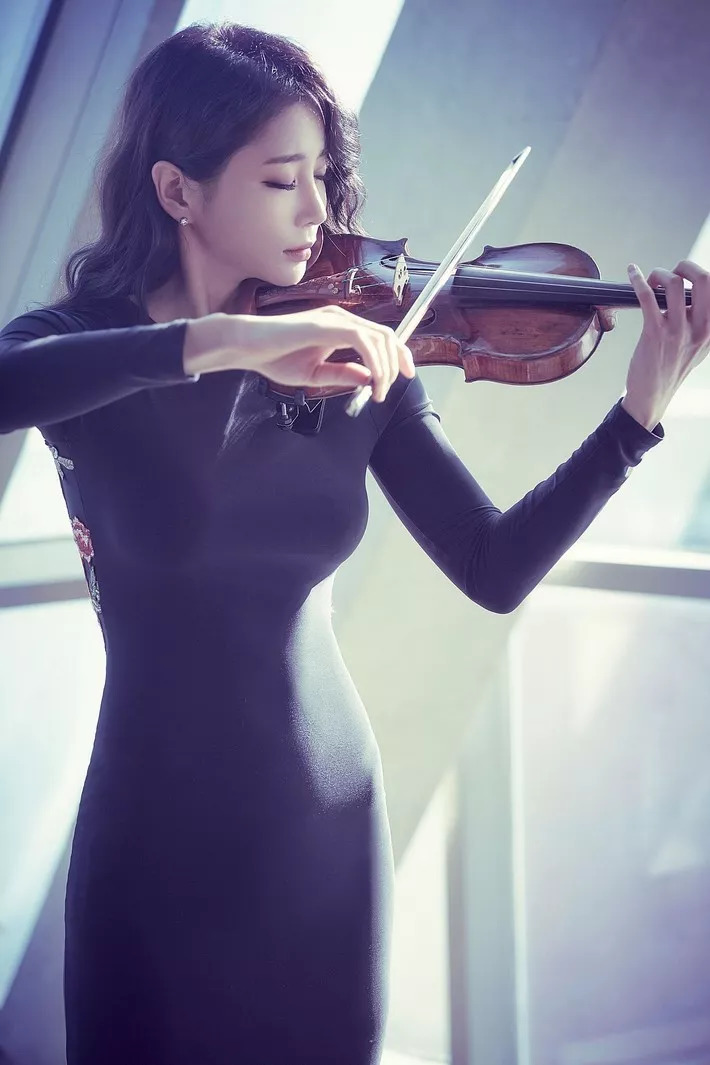 《卡门幻想曲》丨韩国美女小提琴家申娴婌演绎