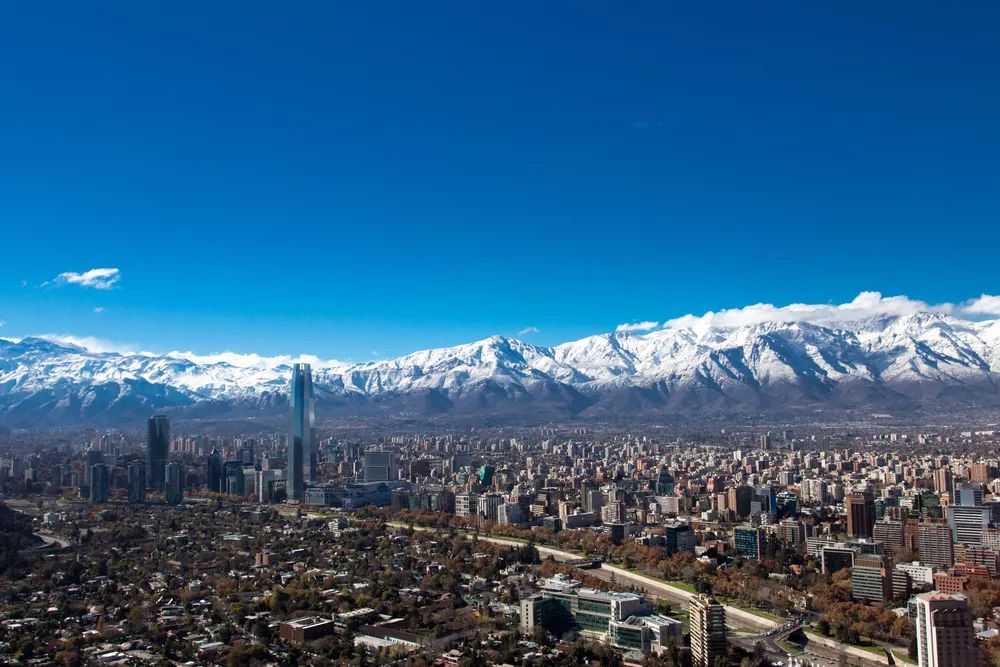 疆土,地貌与气候,绚烂多彩的智利在繁花盛开的大地上蓬勃发展