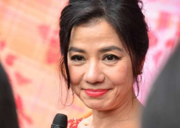 钟楚红,1960年02月16日出生于中国香港,香港电影女演员.