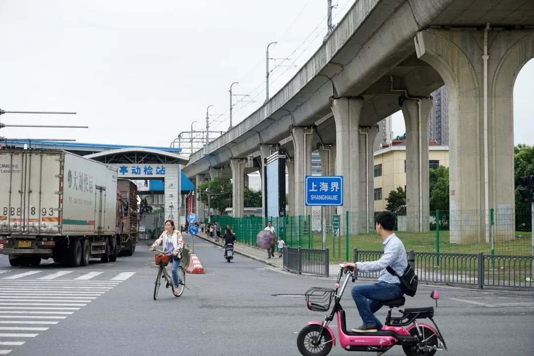 昆山的外来人口_昆山龙哥图片肠子照片(2)