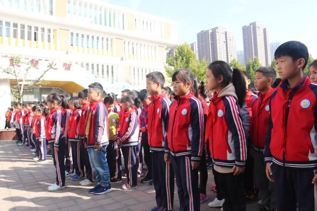 "演习常态化 安全入童心"记郑州大学实验小学防踩踏疏散演练