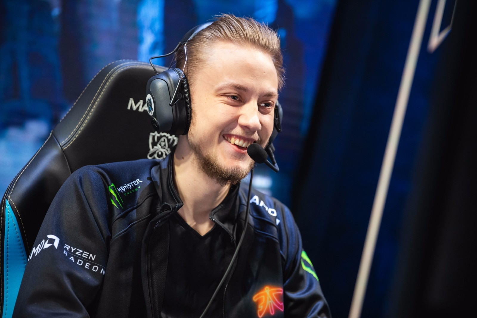 fnc rekkles宣布:主动放弃s8全明星机会!网友:暗示uzi?