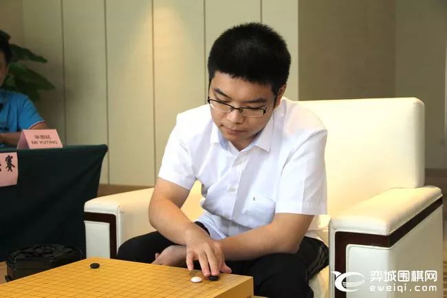 芈昱廷夺倡棋杯一周双冠 赛后坦言对棋局内容不满意