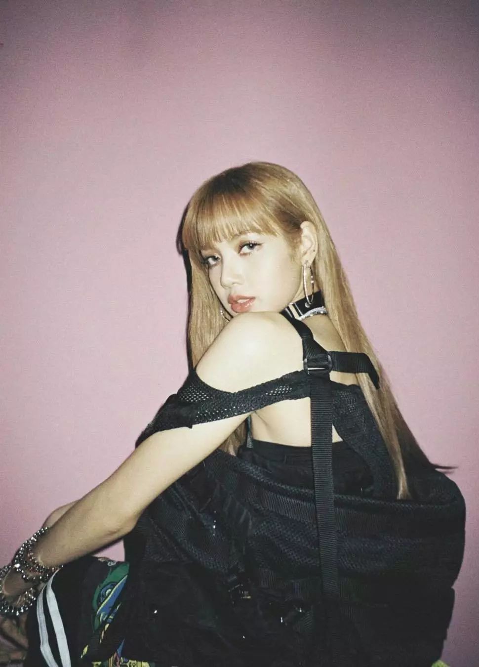 blackpink lisa:舞蹈只看一遍就能复制!rap超级swag