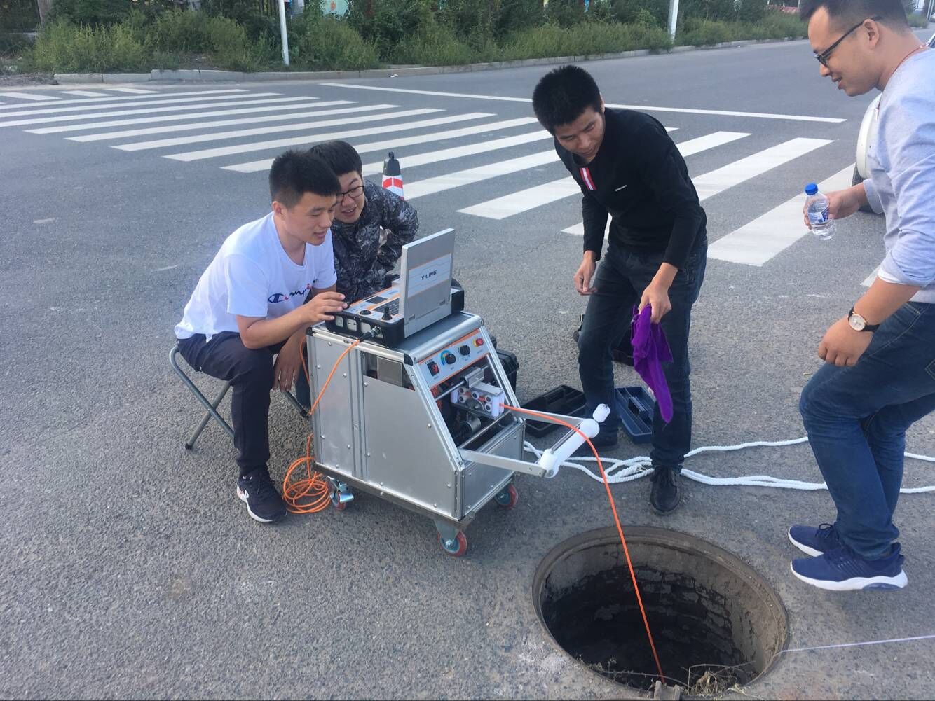 地下管道使用cctv管道机器人检测的原理和优势