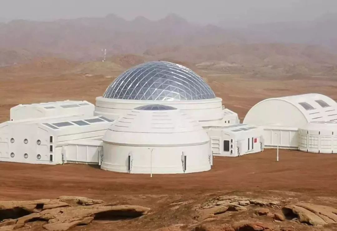 随着某航天科普节目预告片的播出,我国首个火星模拟基地随之首次公开