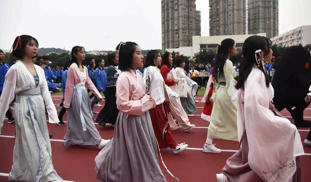 采风有点潮有点酷德阳中学这届运动会暨艺术节开幕式您喜欢吗