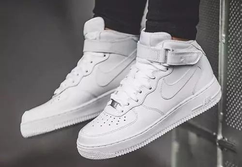 耐克nike air force 1男纯白全黑经典空军一号休闲板鞋