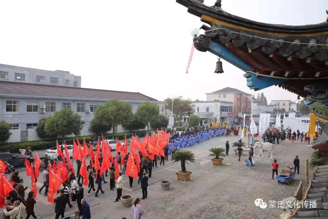 笔祖蒙恬后裔代表首次参加湖州善琏镇华夏笔工祭笔祖民俗活动