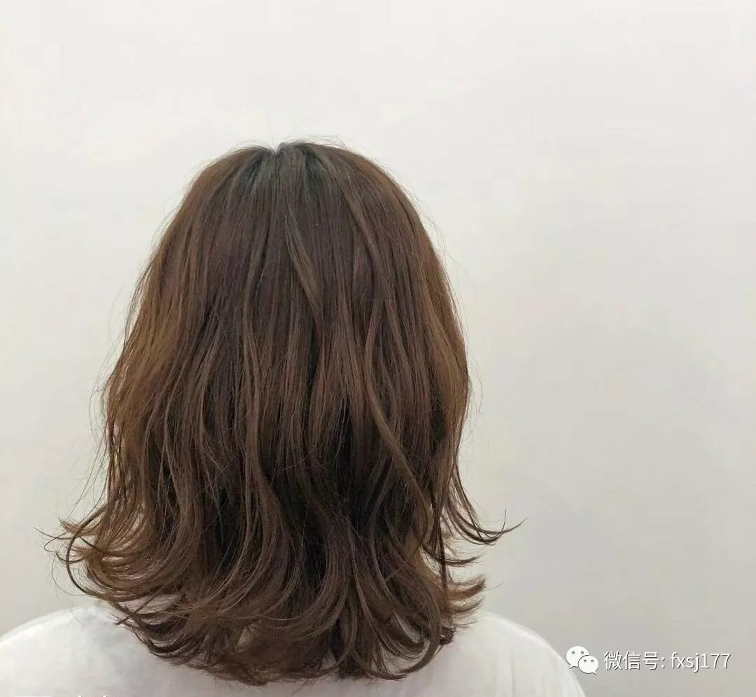 冬季发廊“大爆款发型”，时髦精必备（50款）-女生发型-条码图