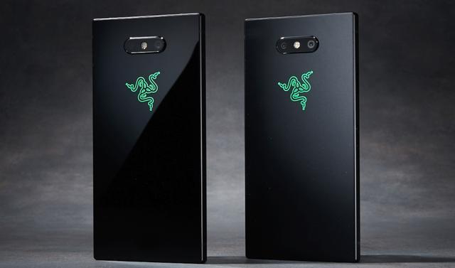 新一代雷蛇电竞手机登场razerphone2身上的蛇蛇灯亮起来啦