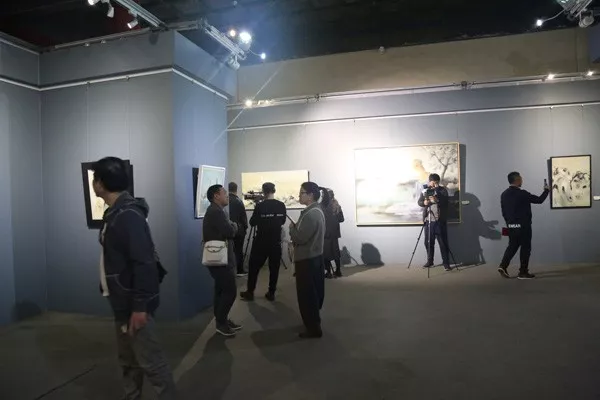 "蕴藉悠然—吴悠油画作品展"在恭王府开幕