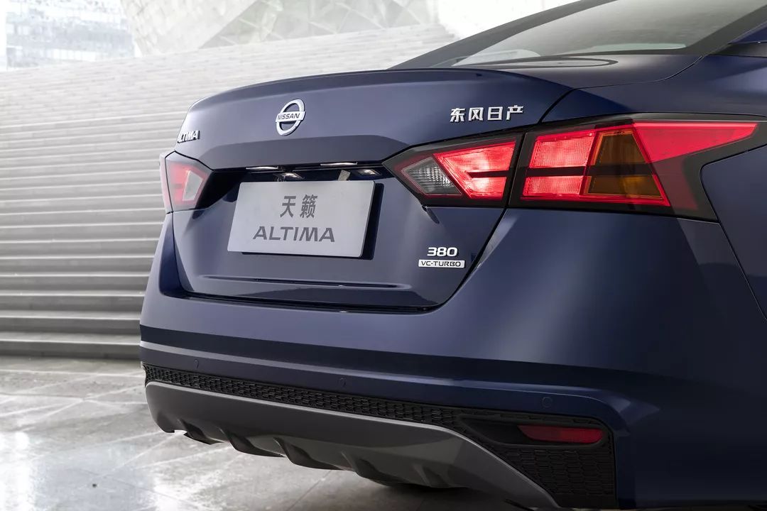 第七代天籁altima,请开始你的表演