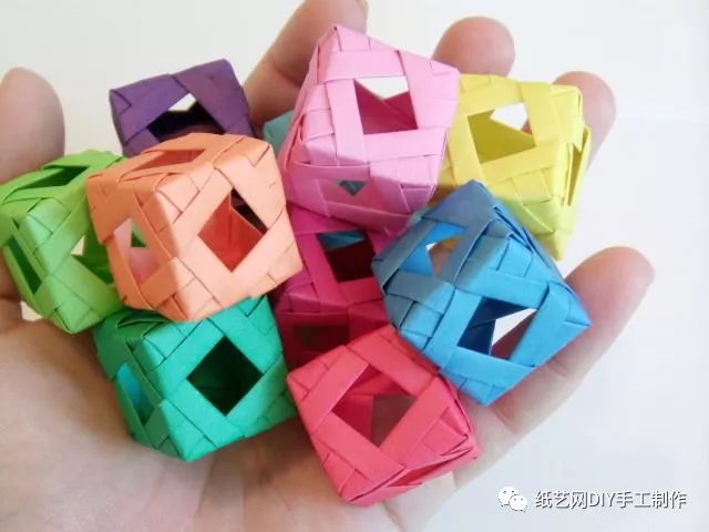 可爱魔方折纸模块折纸图解教程