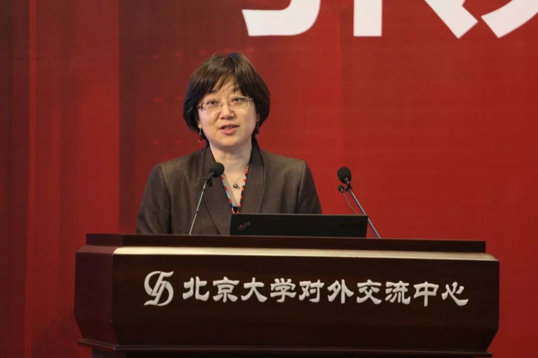 高伟,天仕博集团总裁王川,中国教育技术协会云教学联盟副秘书长龚德安