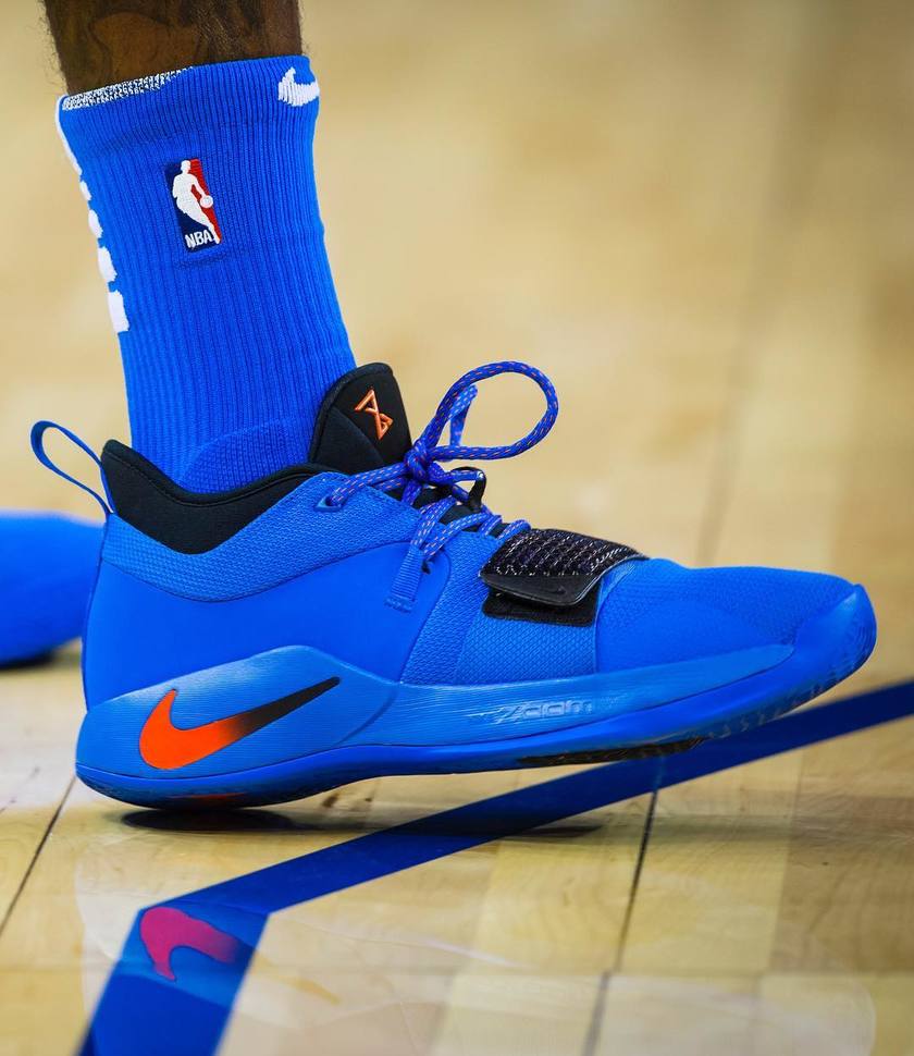 kyrie irving —— nike kyrie   pe