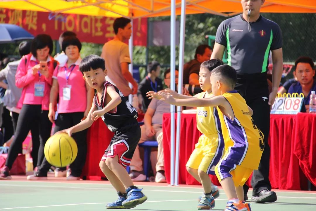 篮宝争霸萌翻赛场五沙幼儿园第六届凤城教育文化节幼儿篮球赛报道