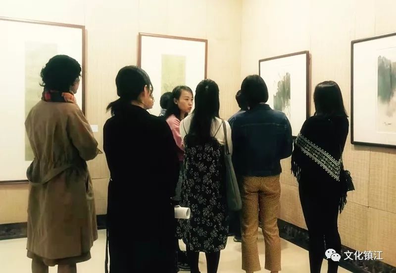 琢梦-徐亚慧中国画作品展在市美术馆展出