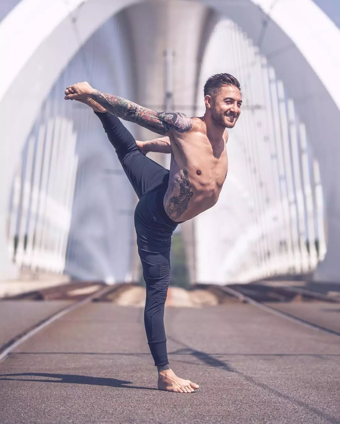 有没有简单实用的男性瑜伽练习方法？ - 知乎