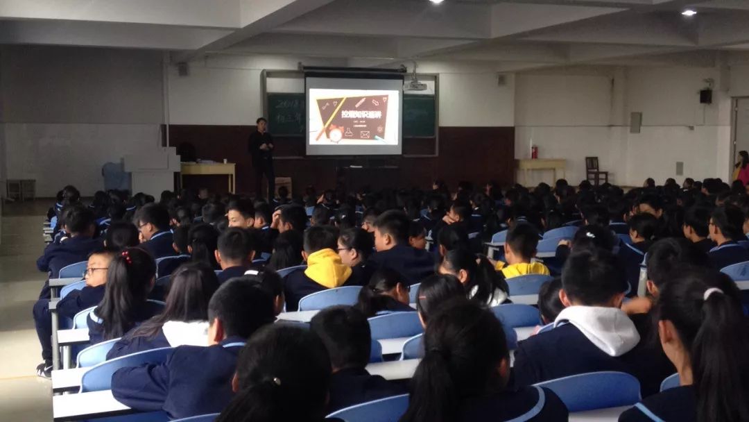 大理四中现场实况黄冈中学现场实况满江中学现场实况下关五中现场