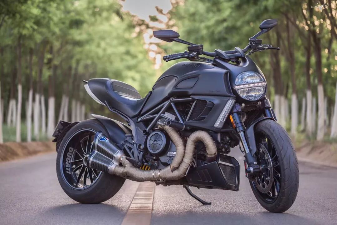 转让| 内蒙古2015大贸杜卡迪大魔鬼ducati diavel