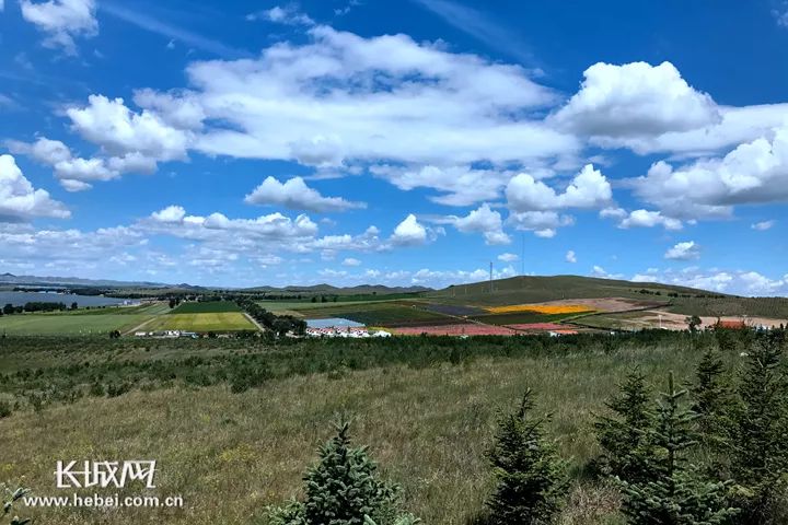 天空照片色调的变化,见证了河北空气质量的改善.