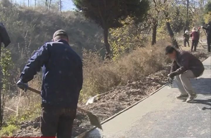 襄垣石灰窑村50余名村民都在做这一件事