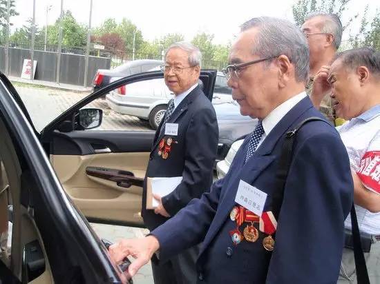 三万多日本兵加入四野，帮我们建空军打老蒋，毛泽东专列曾是日本人开！