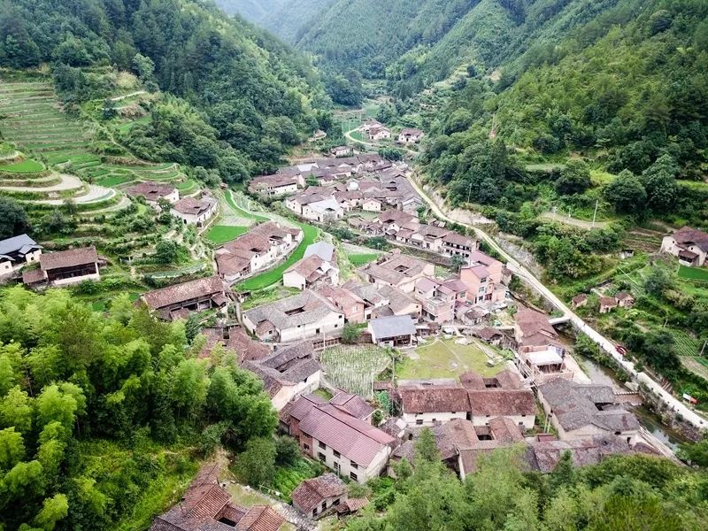 坐标 云和县赤石乡店子村,地处