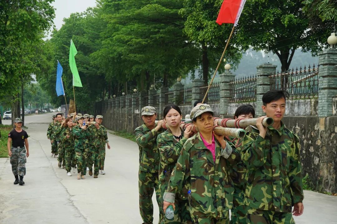 南海区青少年军校|服务别人,成就自己,我们一直在进步!