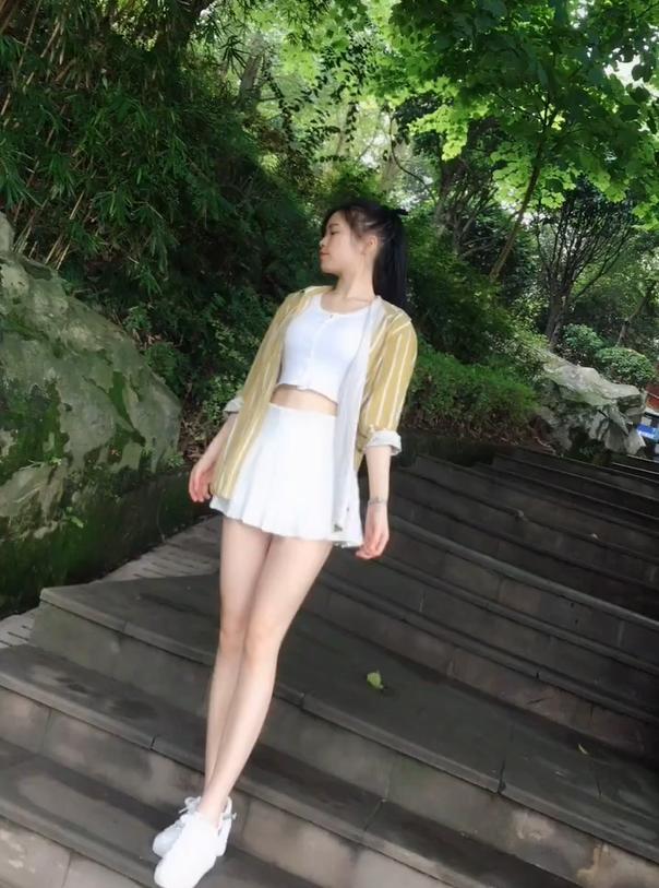 95后的妙龄小姐姐有一种清新少女风的美