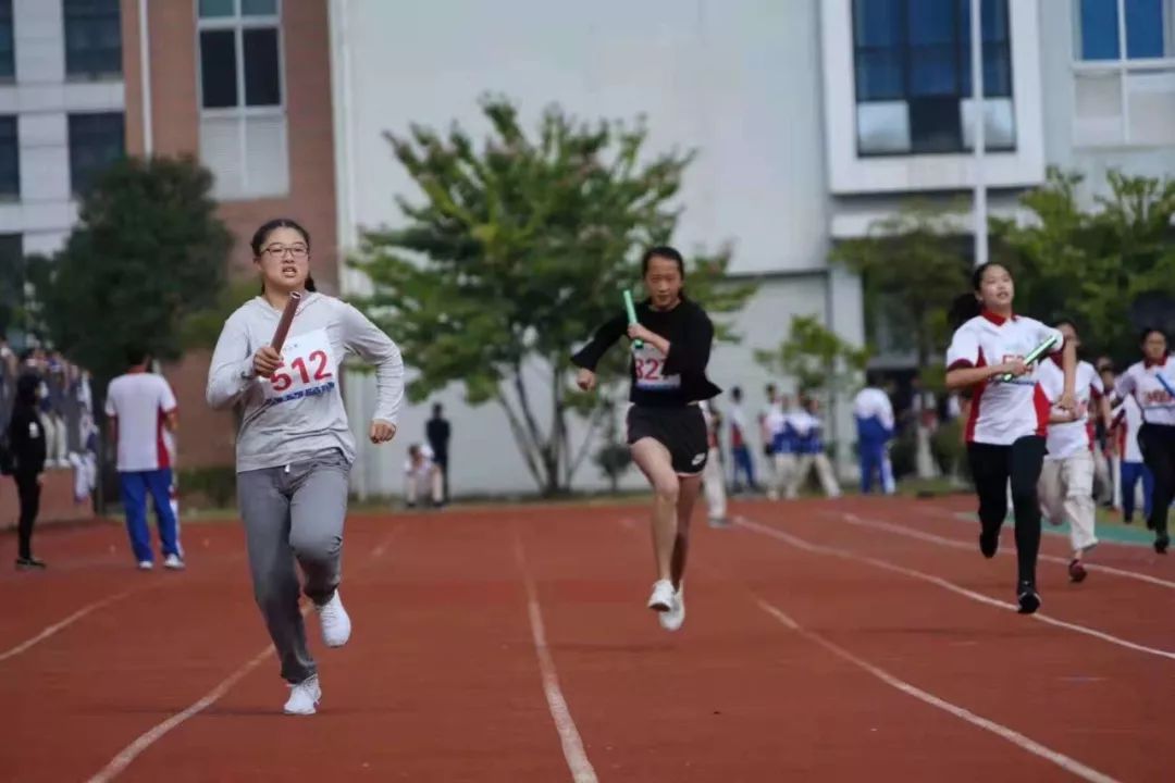 传承文明超越梦想昆阳二中第23届体育节暨田径运动会