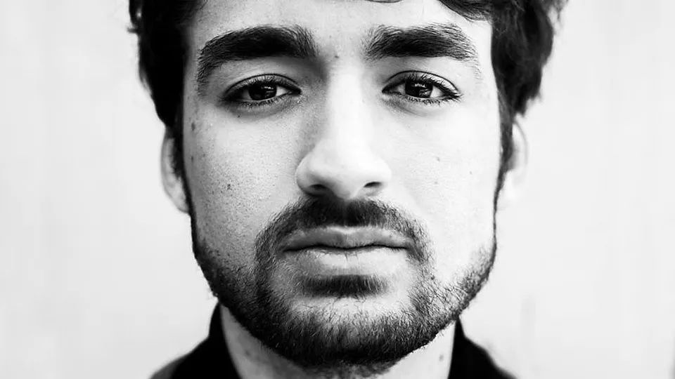 他就是oliver heldens,上述所说的这些对他仅仅是一个开始.