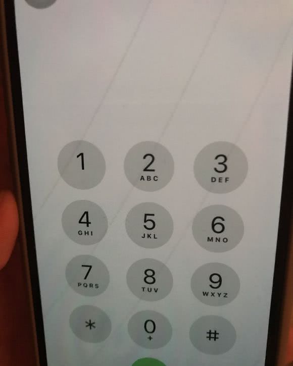 iPhone XS螢幕問題頻出，換了兩次手機的果粉表示毫無辦法 科技 第2張